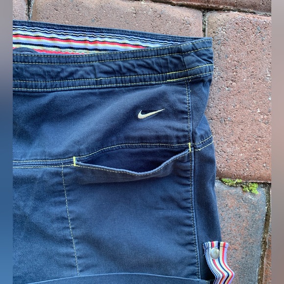 Y2K Nike Shorts - Picture 7 of 11